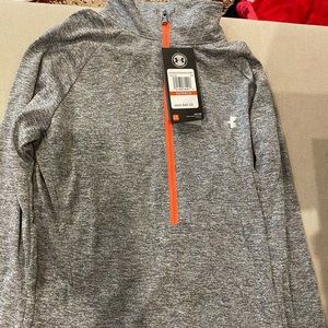 Under armour NWT XS pullover